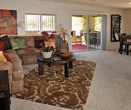 Mins From Shopping, Dining and Arrowhead T in Glendale, AZ (Photo 2 of 5)