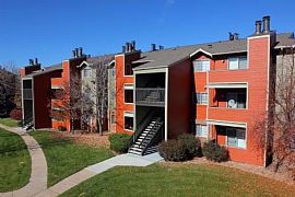 2 Bd/2 Bath Excellent Littleton Location in Bow Mar, CO