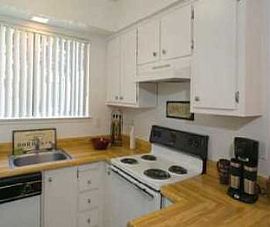 Central Heat and Air, Wireless Internet! in Davis, CA (Photo 2 of 5)