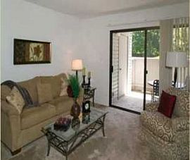 Central Heat and Air, Wireless Internet! in Davis, CA (Photo 3 of 5)