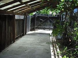 Great Area with Gated Rv Access in Elk Grove, CA (Photo 4 of 5)