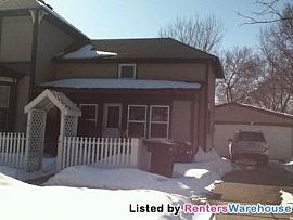 4 Bedroom 1 Block From Downtown Farmingt in Farmington, MN (Photo 2 of 5)