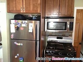 Beautifully Updated 2 Bedroom Home in Minneapolis, MN (Photo 2 of 5)