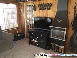 Beautifully Updated 2 Bedroom Home in Minneapolis, MN (Photo 4 of 5)