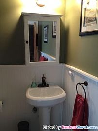 Beautifully Updated 2 Bedroom Home in Minneapolis, MN (Photo 5 of 5)