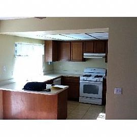3-Bedroom House in Colton For Lease in Colton, CA (Photo 3 of 5)