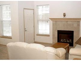 2bd Come See Our Fabulous Property! .. in Hanford Works, WA (Photo 4 of 5)