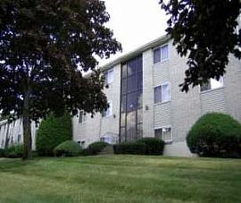 All Appliances, Landscaped Grounds, Cabl in Dracut, MA