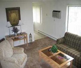 All Appliances, Landscaped Grounds, Cabl in Dracut, MA (Photo 2 of 5)