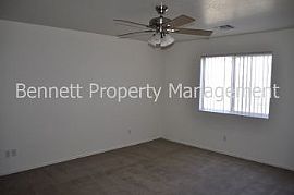 Single Family Rental Home in Glendale in Glendale, AZ (Photo 4 of 5)