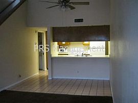 Townhouse Rental Home in Tempe in Tempe, AZ (Photo 3 of 5)