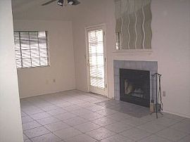 Townhouse Rental Home in Tempe in Guadalupe, AZ (Photo 3 of 5)