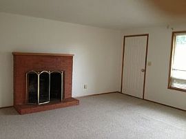  Adorable Ranch in Se Portland in Portland, OR (Photo 3 of 5)