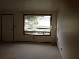  Adorable Ranch in Se Portland in Portland, OR (Photo 4 of 5)