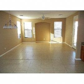 Large Single Level in Laveen, AZ (Photo 2 of 5)