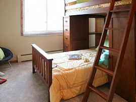 2 Bd/1 Bath Remodeled Apartments in Plym in Medicine Lake, MN (Photo 4 of 5)