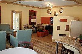 Valet Trash Service, Health Club, Pool W in Birmingham, AL (Photo 3 of 5)