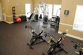 Valet Trash Service, Health Club, Pool W in Birmingham, AL (Photo 5 of 5)