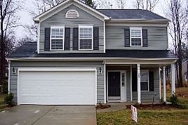 Free Rent Special!: 3 Br W/bonus in Coul in Charlotte, NC