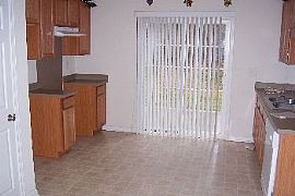 Free Rent Special!: 3 Br W/bonus in Coul in Charlotte, NC (Photo 2 of 5)