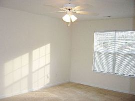 Charming 4 Br W/1-Car Garage in Coulwood in Charlotte, NC (Photo 4 of 5)