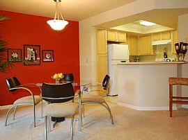 2 Bd/2 Bath 2bd Welcome Home to Park In in Beaux Arts, WA (Photo 5 of 5)