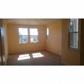 Price Reduced! Newer 3 Bedroom/2 Bath Ho in Vallejo, CA (Photo 3 of 5)