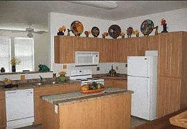 2 Bedroom Affordable Great Phoenix Locat in Phoenix, AZ (Photo 2 of 5)