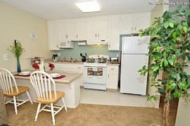 2 Bd/1 Bath The Clubhouse at Imperial Be in San Diego, CA (Photo 3 of 5)