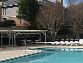 Our Amazing 2 Bedroom Apartment in Greensboro, NC (Photo 3 of 5)