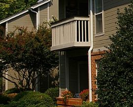 Our Amazing 2 Bedroom Apartment in Greensboro, NC (Photo 4 of 5)