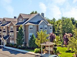 3 Bd/2 Bath Near I-84, Metro- North and Da in Danbury, CT (Photo 5 of 5)