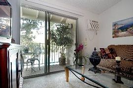 2 Bd/1 Bath Studio with Some Utilities Inc in Northridge, CA (Photo 3 of 5)