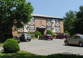 2 Bd/1 Bath Affordable Studio Near Unive in Lowell, MA (Photo 2 of 4)