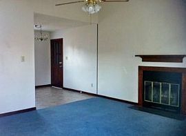 Charming 3 Br Ranch W/fenced Yard Off Of in Havelock, NC (Photo 3 of 5)