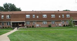 2 Bd/1 Bath Foxwood Manor'S 21 Beautiful in Levittown, PA (Photo 3 of 5)