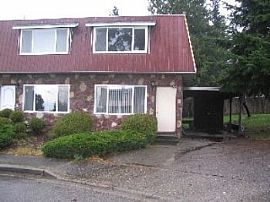 Townhouse Duplex in Mountlake Terrace in Mountlake Terrace, WA