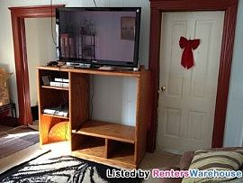 Great 3 Bedroom Home in Northeast Minnea in Minneapolis, MN