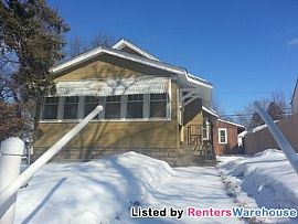 Cozy 2bd/1bh Home in St Paul in Saint Paul, MN