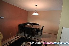 Beautiful Townhome in Champlin in Champlin, MN (Photo 3 of 5)