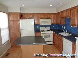 3 Bed, 2 Full, 2 Half Bath Townhome in G in Baltimore, MD (Photo 4 of 5)