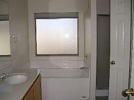 2314 E. Parkside Drive in Phoenix, AZ (Photo 5 of 5)