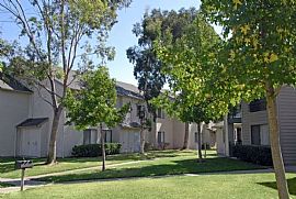 2 Bd/2 Bath 1 Bed with Balcony Convenient in San Diego, CA (Photo 2 of 5)