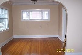  Ne Vintage English Cottage in Irvingto in Portland, OR (Photo 3 of 5)