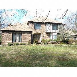 4br 4ba Family Home in Derwood, MD