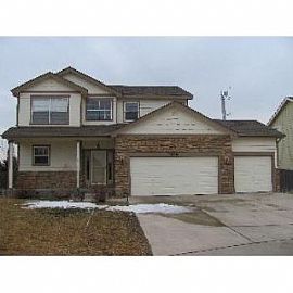 3548 Maple Cir in Brighton, CO