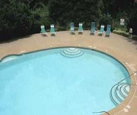 Great Schools! Pool! Fireplace and Full Ki in Norcross, GA (Photo 4 of 5)