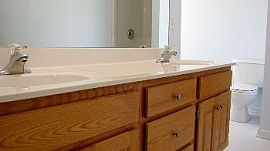 Charming 3 Br W/master Down and Loft in Gastonia, NC (Photo 5 of 5)