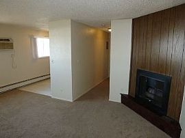  Large, Clean and Affordable 1 Bed in Denver, CO (Photo 3 of 5)