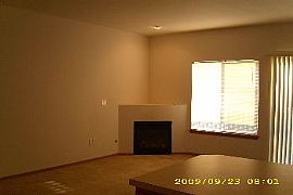 Looking For a Spacious 2bed/2.5 Bath Tow in Puyallup, WA (Photo 2 of 5)